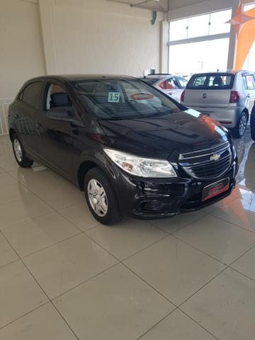 Onix 1.0 lt 2015 único dono!!!! - Foto 2