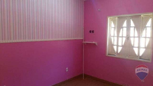 Linda casa com piscina para locação dentro de condomínio - Foto 13