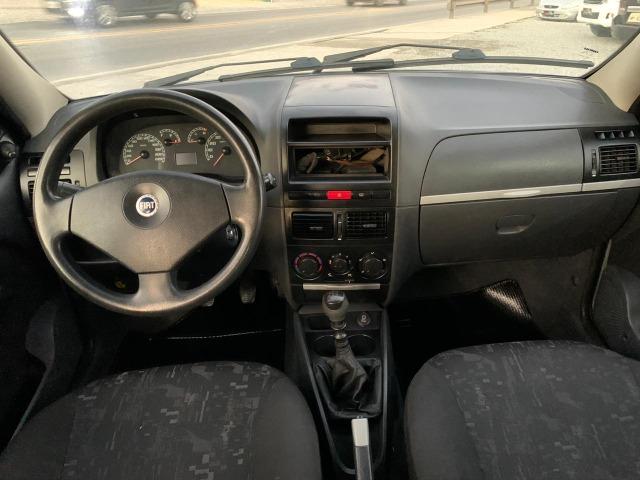 Fiat Palio ELX 1.3 Ar Condicionado e Direção Hidráulica 2004/2005 - Foto 5
