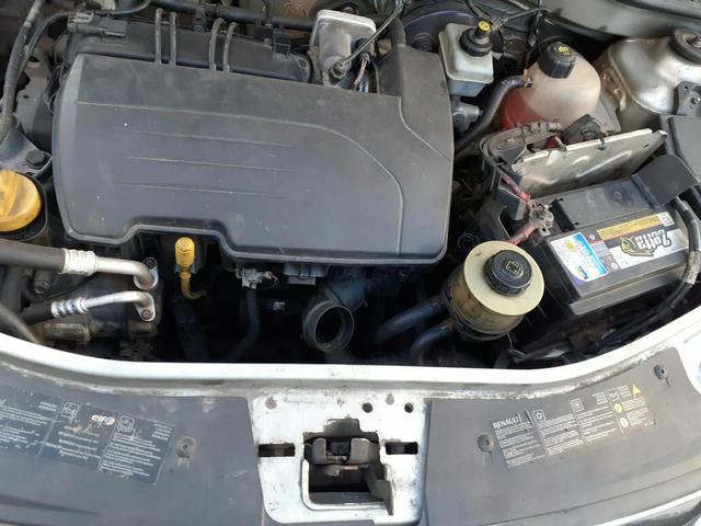 Vende-se Logan Renault 2011 / 2012 - Foto 7