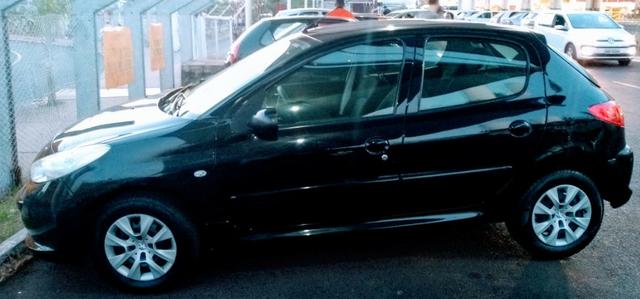 Ágio! Parcela de R$ 332,00! Peugeot 207 2012 1.4 completo 75.000 km rodados