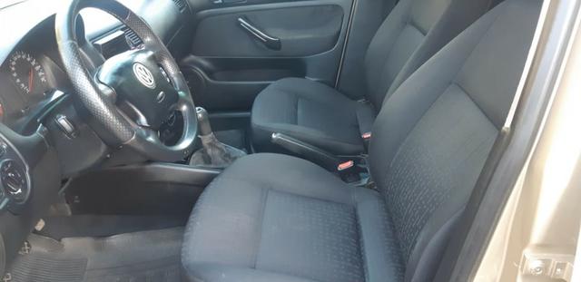 VW golf 1.6 Completo com rodas aro 17 ano 2001 - Foto 7