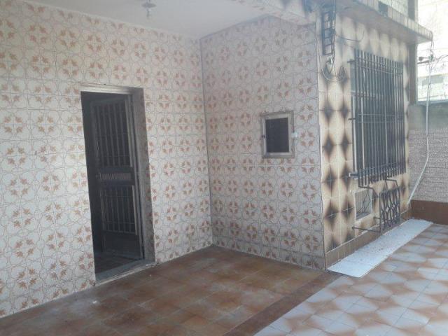 Casa 100% Independente na Vila da Penha, 02 Quartos, Quintal, Garagem etc. - Foto 2