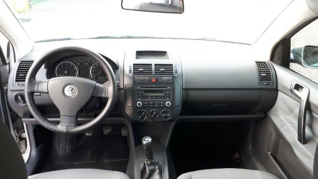 Volkswagen Polo Sedan 2009/2010 1.6 MI 8V Flex 4P Manual - Foto 4