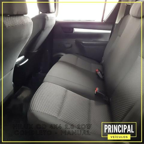 Toyota Hilux Cd 4x4 2.8 2017 Completo - Manual - Foto 9