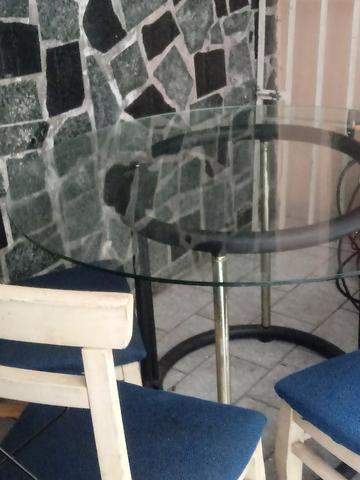 Mesa estilosa de vidro grosso + 4 cadeiras lindas. Ac Cartão.Frete barato - Foto 4