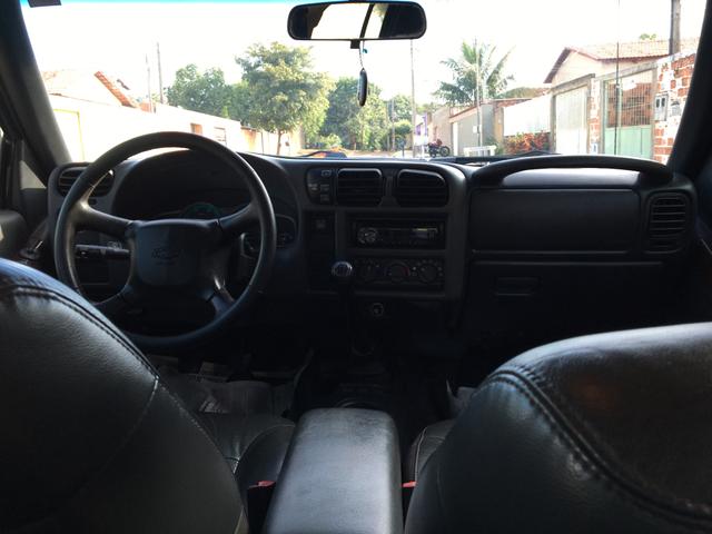 Vendo s10 executive diesel 4x4 - Foto 3