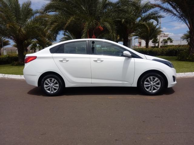 Hyundai HB20S Comfort Plus 1.6 flex Aut. Branco 2015 - Foto 4