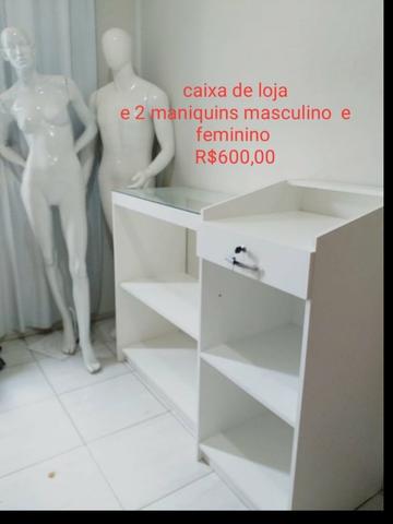 Balcão de loja, caixasemi novo, araras e cabides - Foto 2