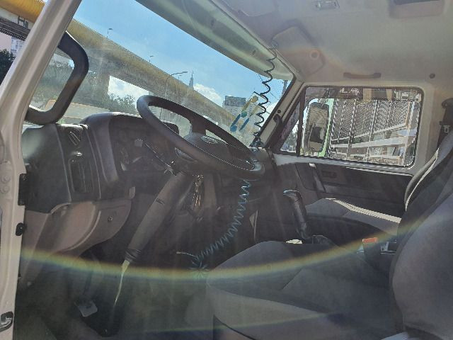 Vw 10160 2013 chassis,novissimo 198.000 km - Foto 8