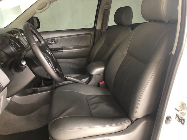 Hilux SRV 4x4 2014/2014, diesel, automática, toda revisada, conservada - Foto 7