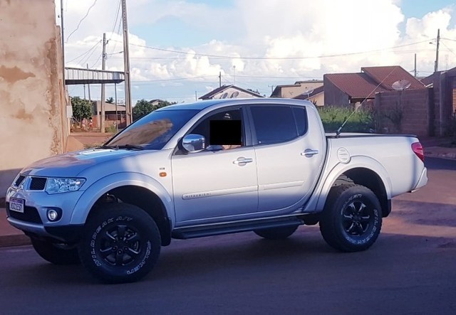 L200 TRITON
