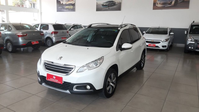 PEUGEOT 2008  TOP 