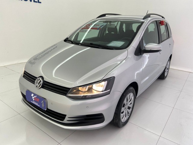 SPACEFOX TRENDLINE 1.6 2018 COMPLETA  CARRO EXTRA 