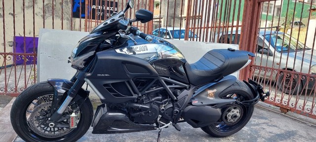 DUCATI DIAVEL CROMO ANO 2013 COM APENAS 14 MIL KM