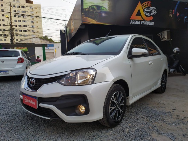TOYOTA ETIOS SEDAN PLATINUM FLEX AUTOMÁTICO