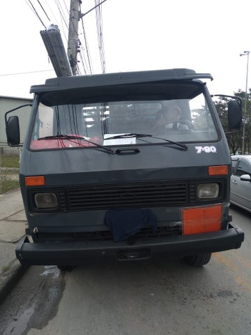 CAMINHÃO