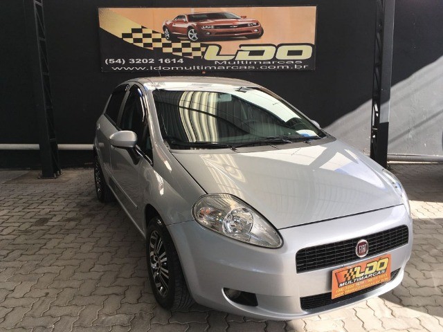 FIAT PUNTO ATTRACTIVE 1.4 2011 COMPLETO