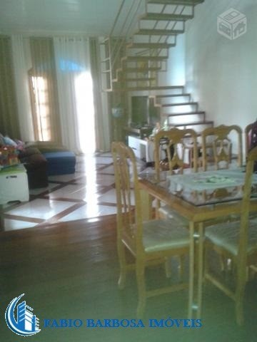 Belíssima casa 6 qts/2sts com área externa com piscina - Vila Velha - Foto 2