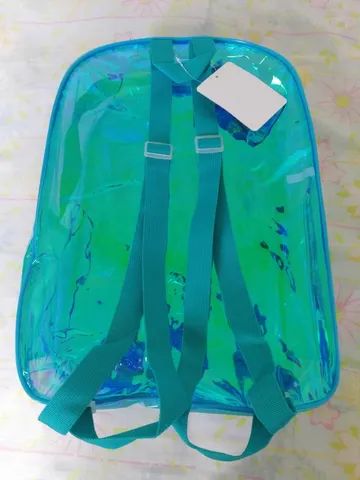 Mochila com efeito holográfico  - NOVA - Foto 2