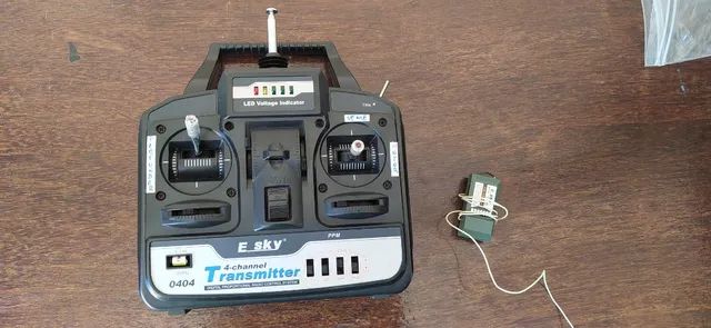 Radio controle E-sky de 4 quatro canais - Foto 5
