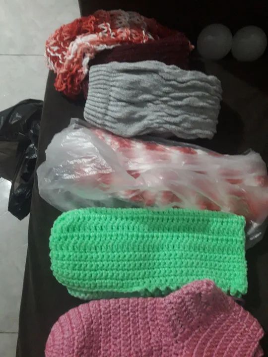 Kit 48 Toca de crochê 6 kachicou 4 sapato 1 protetor de meia Crochê. - Foto 5