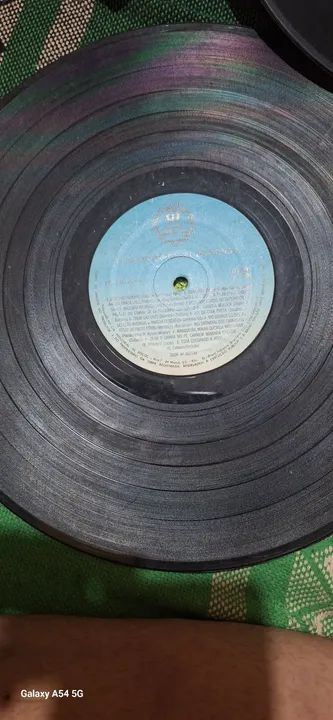 Disco de venil tenho 169 tô  vendendo  todos por  trezentos reais  - Foto 3
