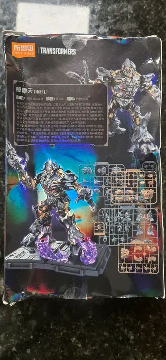 Boneco Colecionável Transformers Megatron Licenciado Original novo  - Foto 2