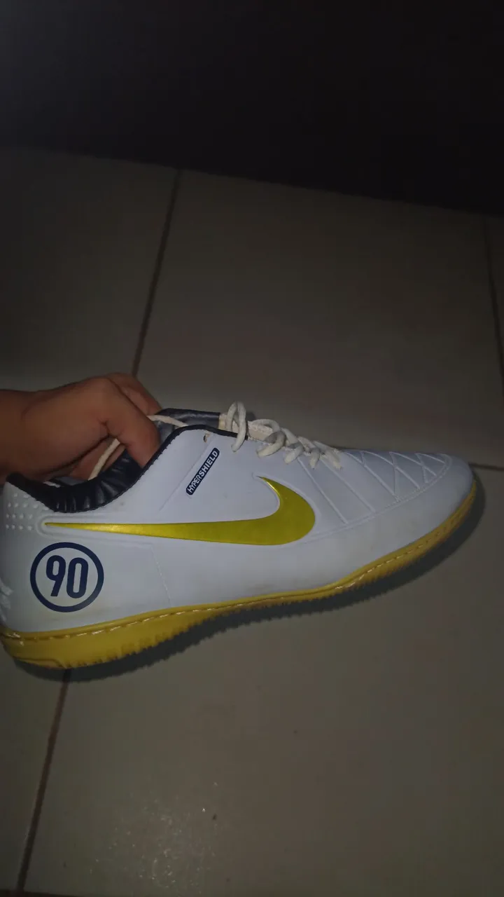 Chuteira total 90