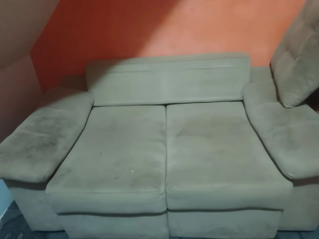 Sofá dois lugares64842030358785121