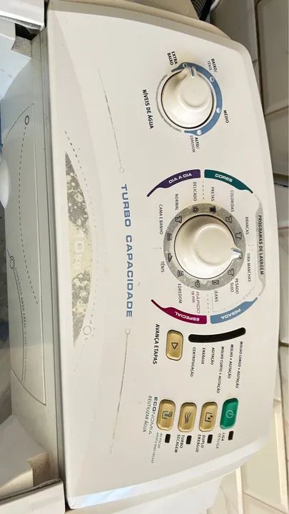 Máquina de Lavar Roupa Turbo Capacidade Electrolux 