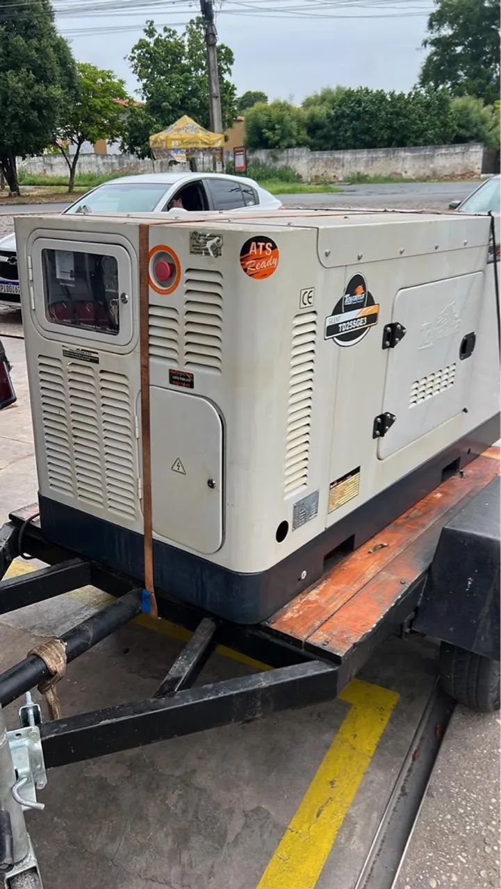 Gerador de Energia Industrial toyama 4 cilindros 27.5 kVA - Foto 2