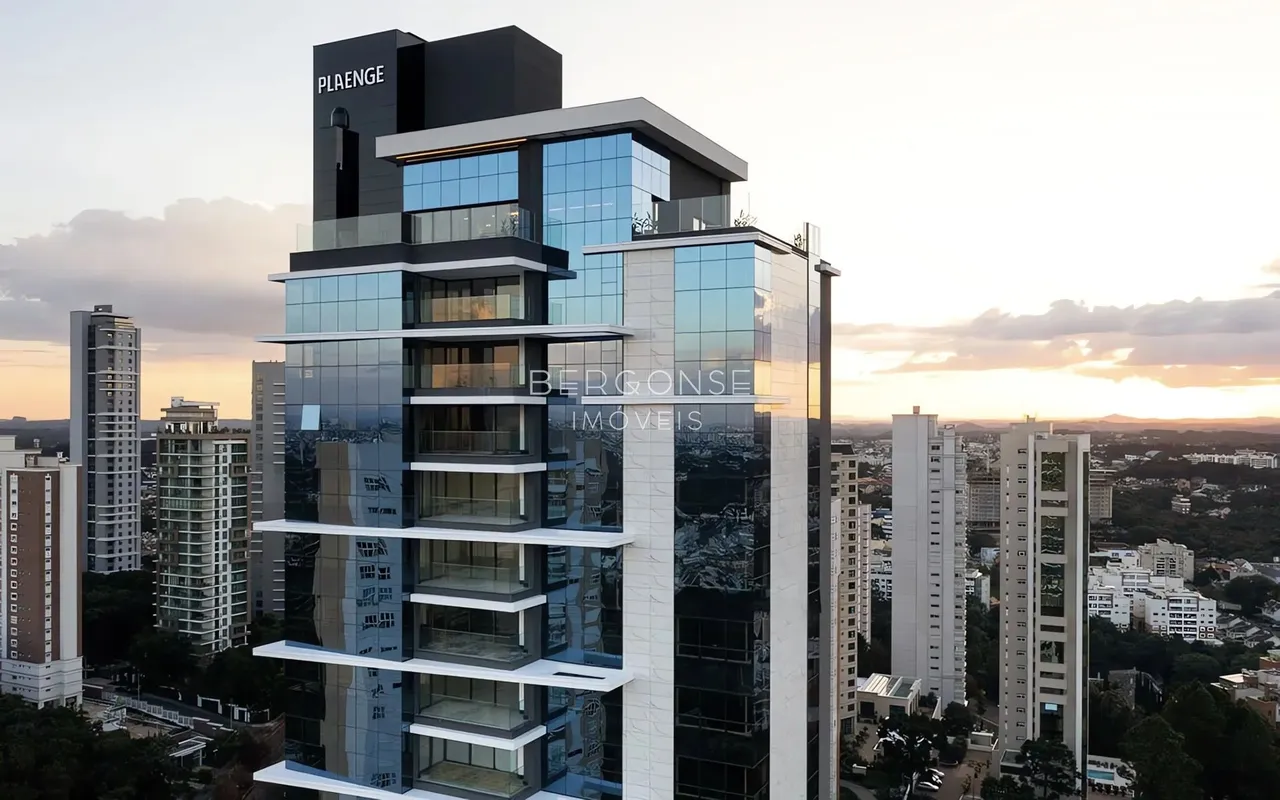 Apartamento com 320 metros de área privativa, distribuídos e 3 suítes, área gourmet e sala