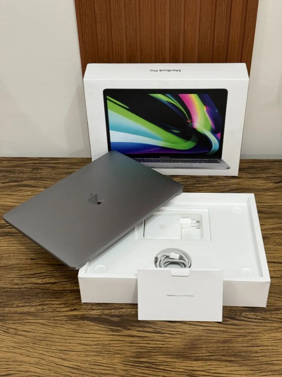 MacBook Pro 13 M2 2022 TouchBar 8GB RAM / 512 SSD - Notebooks