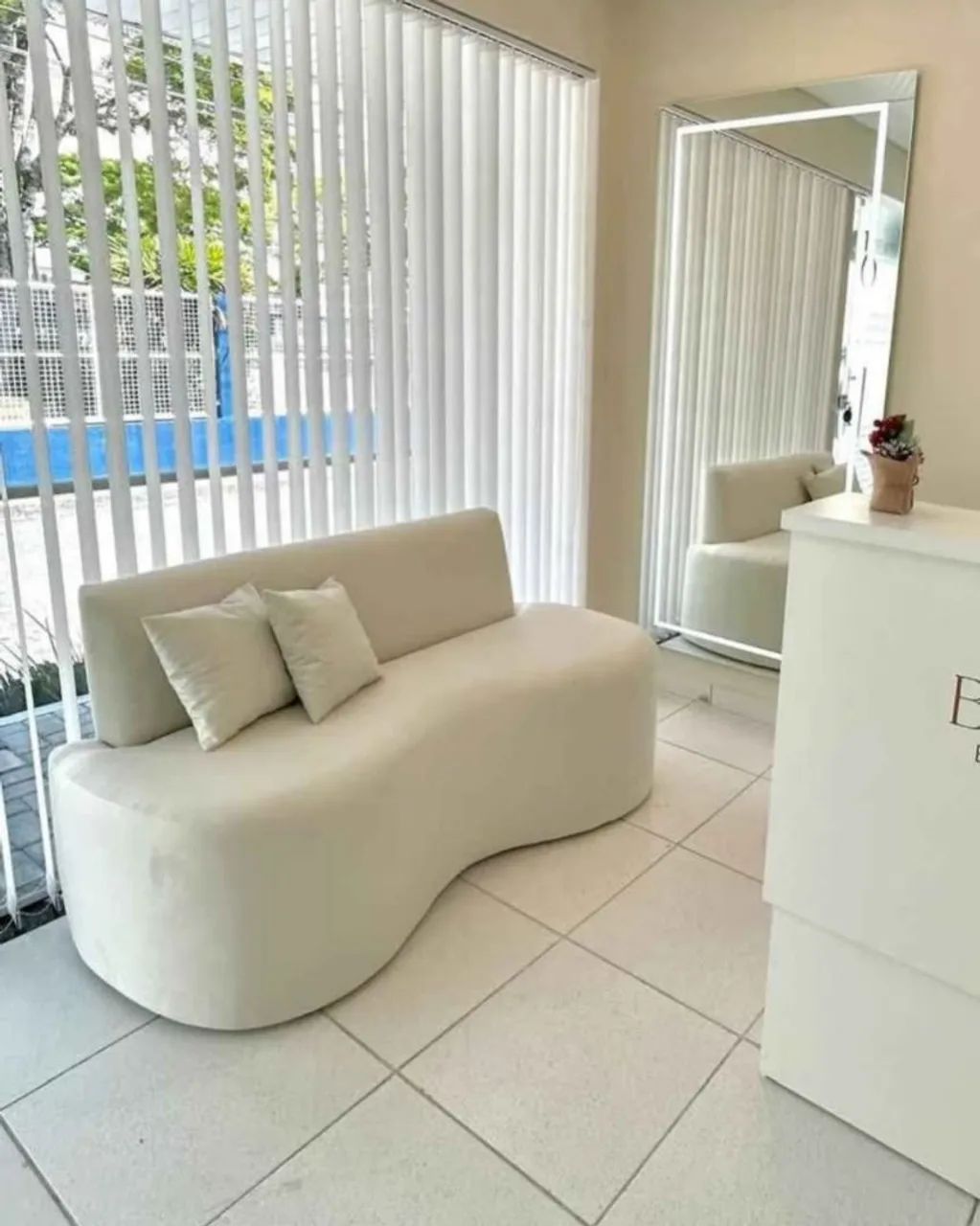 Sofá com 1.50m nos tecido boucler, factor linho ou suede  - Foto 5