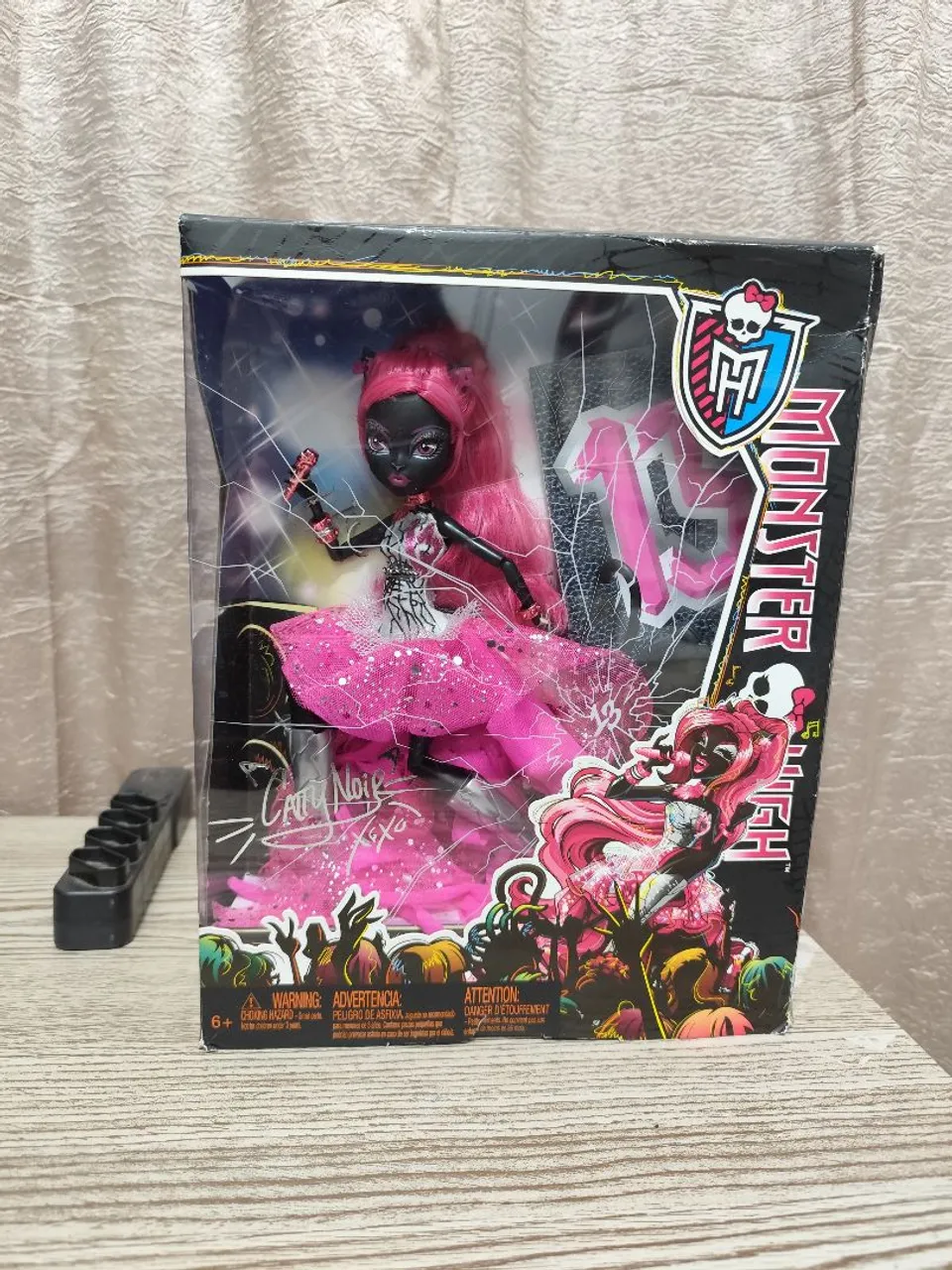 Monster High Catty Noir 13 Wishes Lacrada