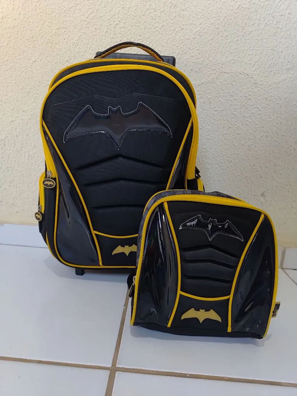 MOCHILA E LANCHEIRA BATMAN - EXCELENTE ESTADO