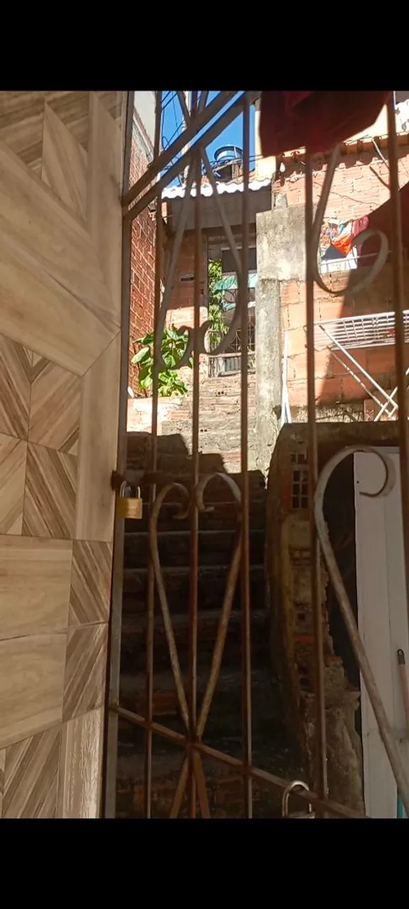 Vendo uma casa