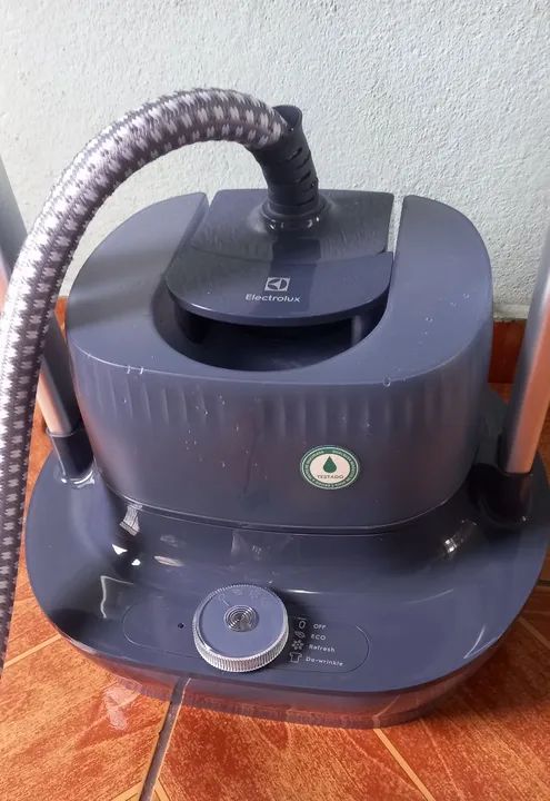 Vaporizador de Roupas Electrolux Expert - Foto 2