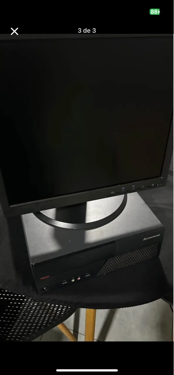Computador Lenovo com Monitor