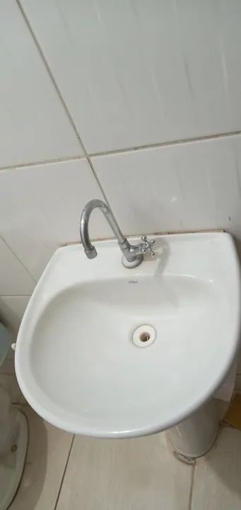 Pia para banheiro com torneira - Foto 2