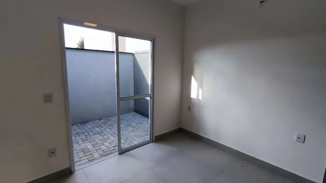 Studio para aluguel com 25m² na Granja Viana, Km 23