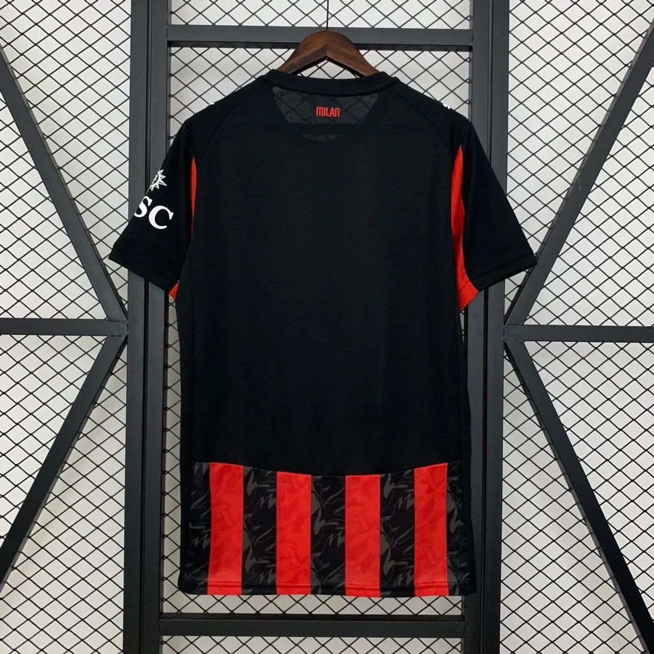 Camisa do Milan (Tamanho: M) - Foto 2