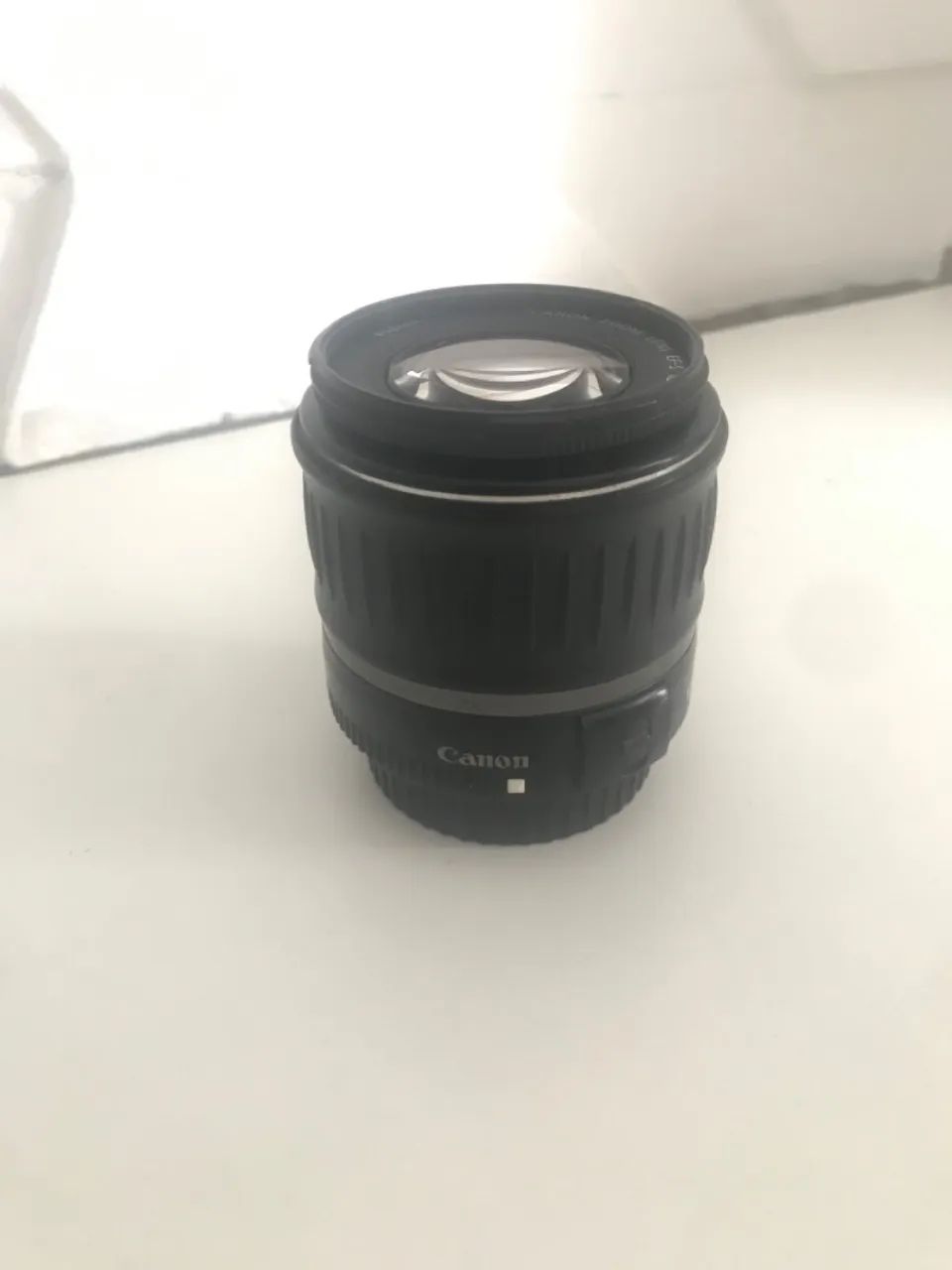 Lente Canon EF-S 18-55mm 