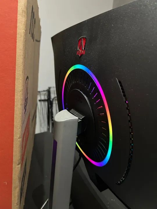 Monitor Gamer Curvo AOC 31.5 polegadas - Foto 2