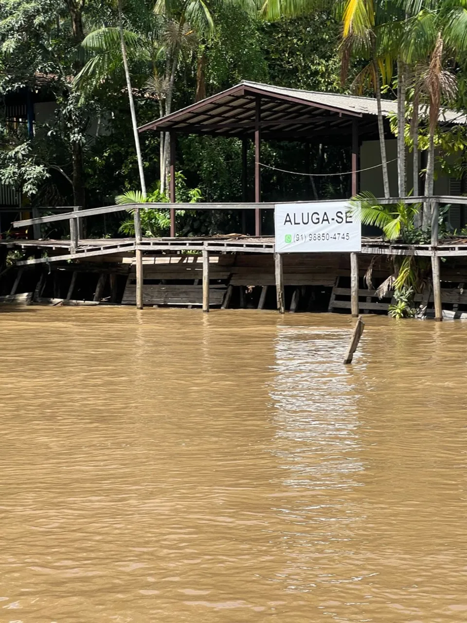 Espaço Comercial na Ilha do Combu com terreno de 37 x 200