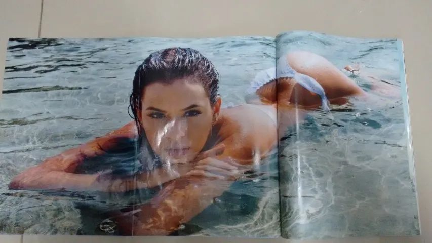 Revista VIP, Bruna Marquezine, com poster grande. Edição especial, com várias fotos dela. - Foto 2