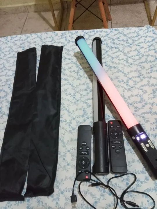 Kit Iluminação LED para Streaming  2 Barras RGB + Controle Remoto