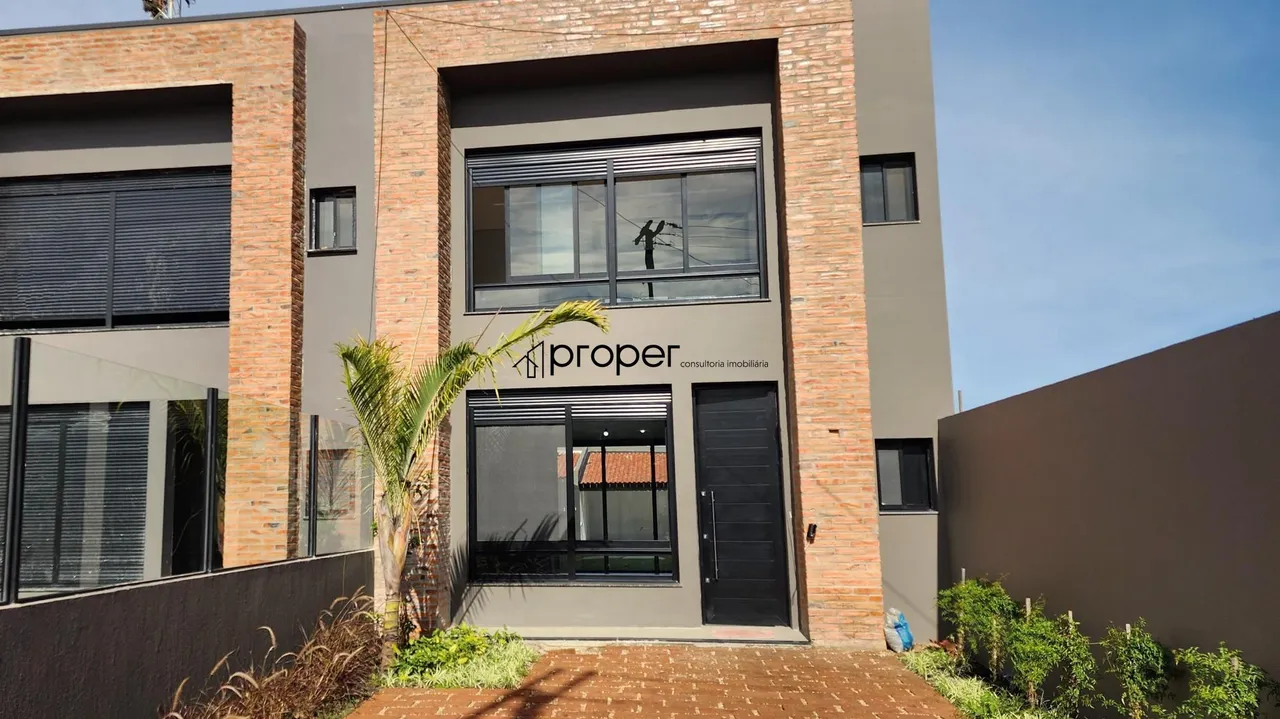 Sobrado com 3 dormitórios á venda 195 m² - Centro - Pelotas/RS