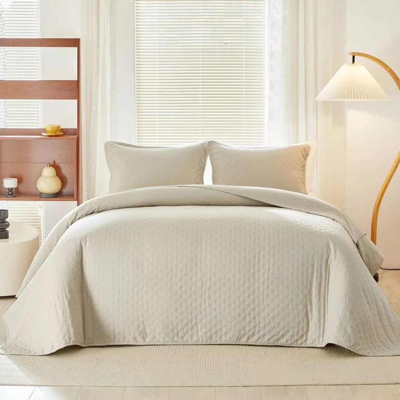 Cobre leito king bege novo na caixa 200 reais